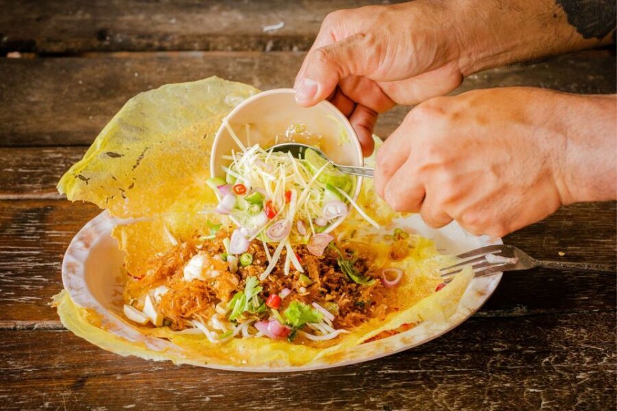 Bangkok: Old Siam Food Tour with 15+ Tastings - Meeting at Big C Ratchadamri: simple start, real momentum