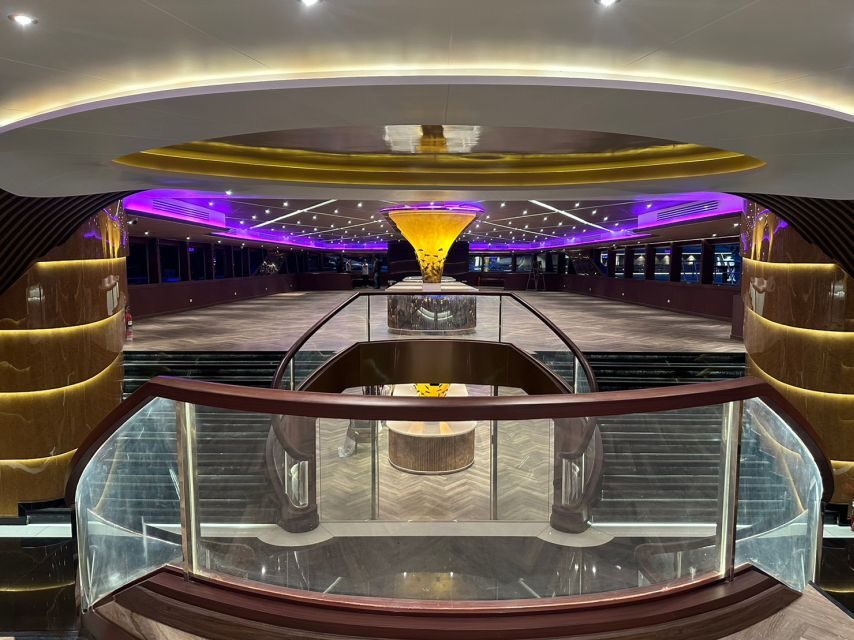 Bangkok: Opulence Luxury Chao Phraya Dinner Cruise - Wat Arun and the river loop: the sights you’ll actually catch
