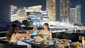 Bangkok: Opulence Luxury Dinner Cruise with Hotel Transfer - On board: 2 hours of dinner cruise, plus rooftop views and live music