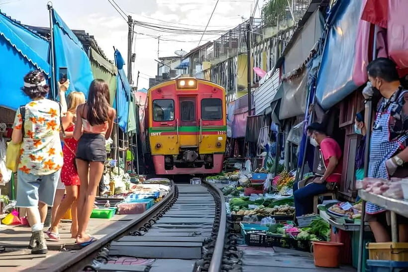 Bangkok: Railway, Floating Market & Chao Phraya Cruise Tour - Why this day trip works so well for first-timers