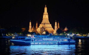 Bangkok: Royal Princess River Dinner Cruise with Live Music - Dinner vs. sunset: what changes on the Royal Princess evening sailing