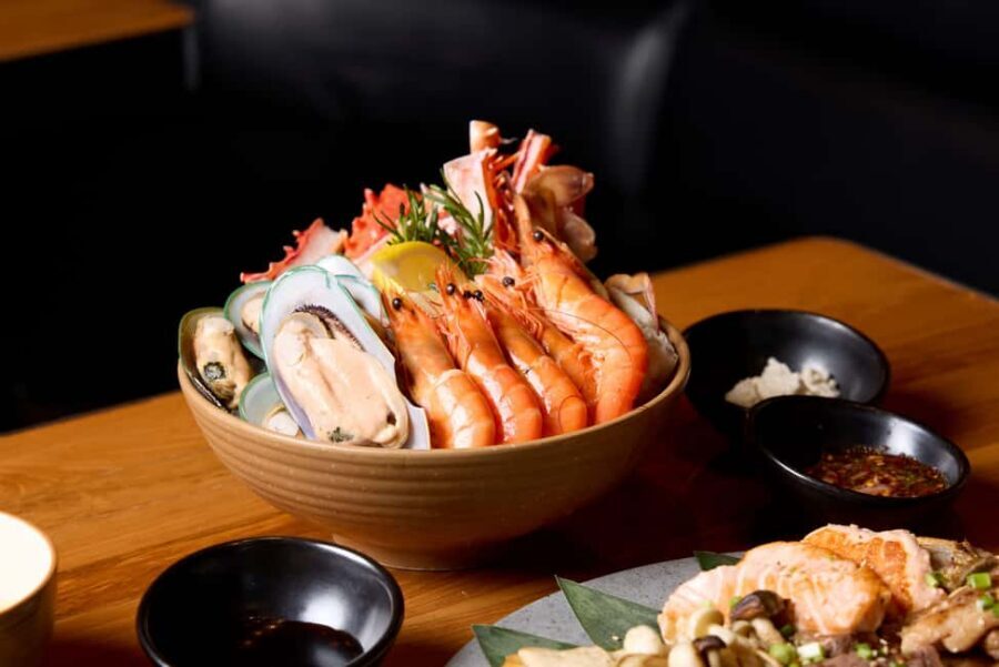 Bangkok: Saturday Dinner Buffet at W Bangkok - Two drink packages: Just for Food vs The Experience