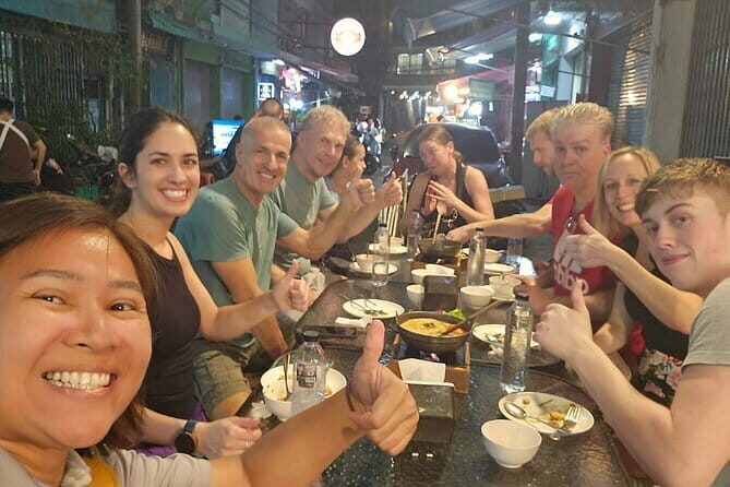 Bangkok Sky Buffet at Baiyoke Sky Admission Ticket - Location and logistics: mobile ticket, no pickup, public transport nearby