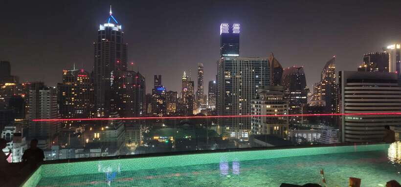 Bangkok: Soi Cowboy, Nana, Soi 11, Rooftops, Clubs & Go Go’s - Key things that make this Bangkok night feel different