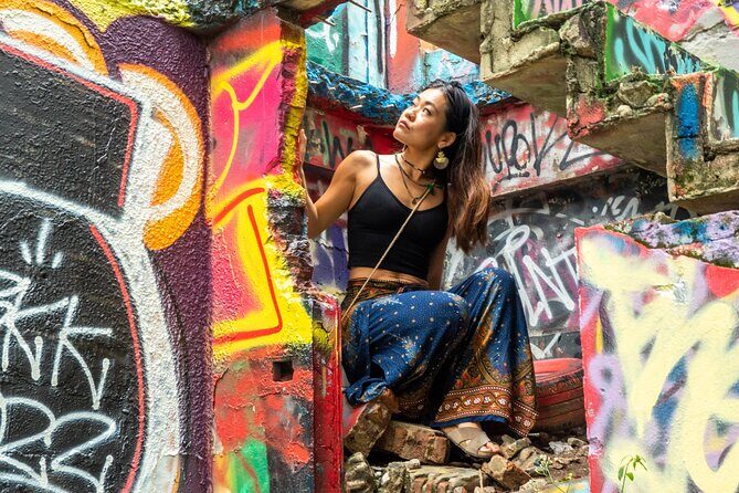 Bangkok Street Hidden Gems Photography Tour - Starting at BACC: spiral design for fast composition wins