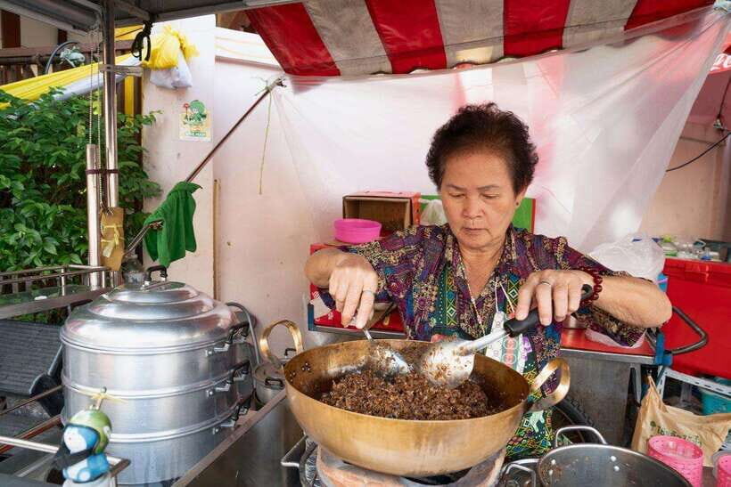 Bangkok: Talad Noi Hidden Gems & Street Food Adventure - River City Gate 1 start: getting your bearings fast