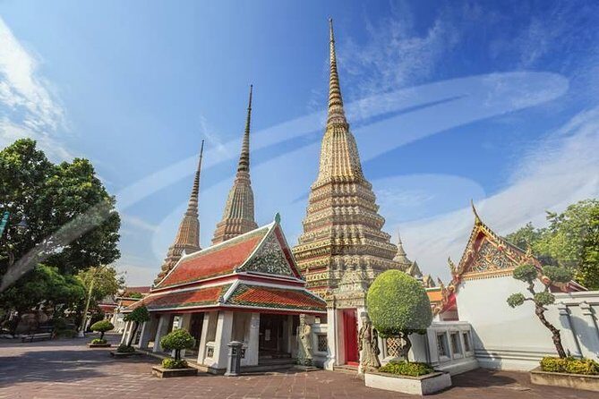 Bangkok Temples Tour, Including Reclining Buddha at Wat Pho - Wat Pho and the Reclining Buddha: where timing matters