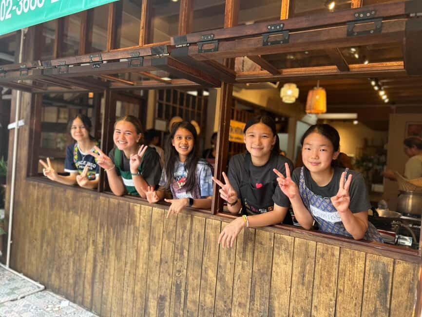 Bangkok: Thai Cooking Class With 4 Dishes & Thai Drink - Logistics that make this class fit a tight schedule