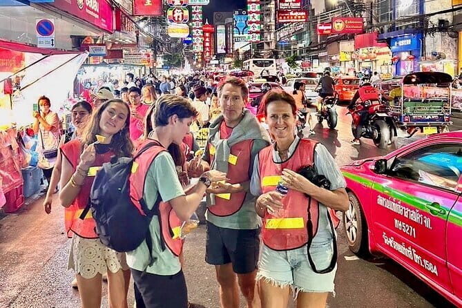 Bangkok Thonburi Backstreets and 3 Peaceful Temple Bike Tour - Who this tour suits (and who should skip it)