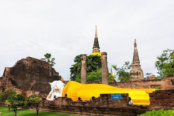 Bangkok to Ayutthaya: Temples & Local Candy One Day Tour - Wat Yai Chai Mongkhon: big chedi energy and a reclining Buddha