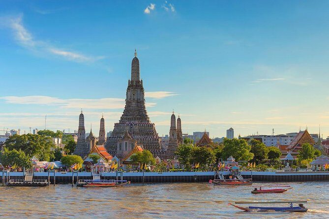 Bangkok Two Temple Tour: Wat Pho, Emerald Buddha & Grand Palace - Getting there: pickup options and where the tour starts
