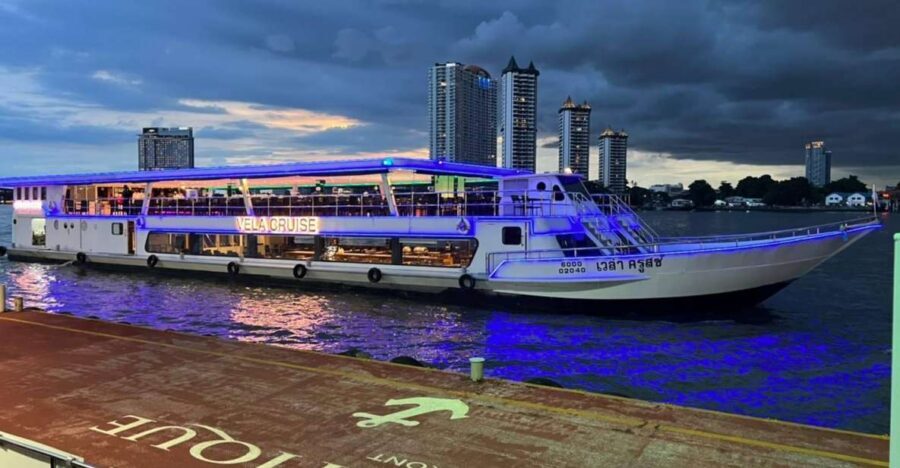 Bangkok: VELA Dinner Cruise Ticket - A Night River Meal With the Skyline as Your Main Event