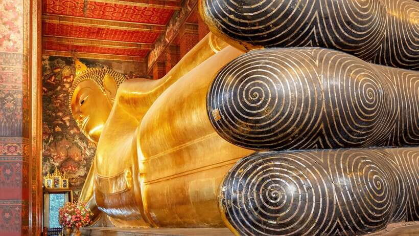 Bangkok: Wat Pho and Wat Arun Guided Walking Tour - Dress Code and What to Pack (So You Don’t Lose Time at the Gate)