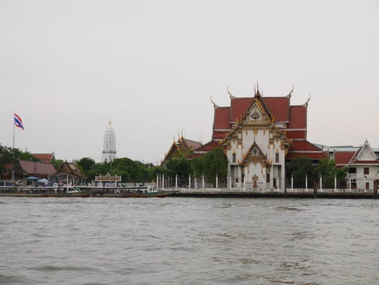 Bangkok with a Private Car and Driver Customizable Tours - The pickup rule that can make or break your morning