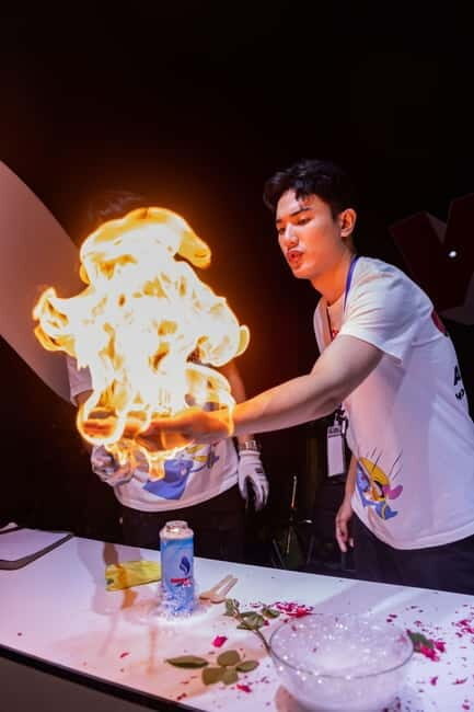 Bangkok: Wow Park Interactive Amusement & Science Park - The Included Science Show: Fun Experiments With Short Timing
