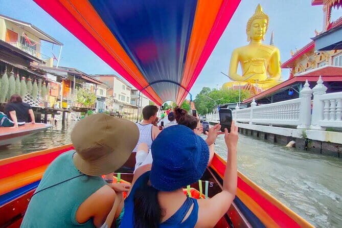 Bangkok Yai Local Canal Tour with Longtail Boat - Stop 3: The Artist’s House Bangkok for snacks, fish food, and painting time