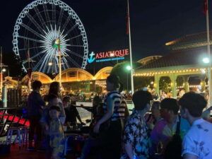 Bangkok: Yodsiam Sightseeing Cruise Snacks & Unlimited Beer - Where you board at Asiatique Riverfront and how to not miss Pier 2