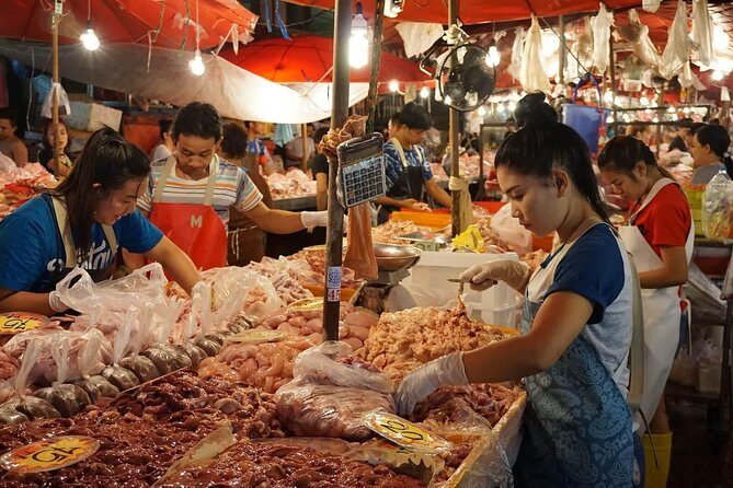 Bangkok's Green Lung Jungle Cycling Adventure Tour - Food on the route: Pad Thai or Khao Pad, no hunting required