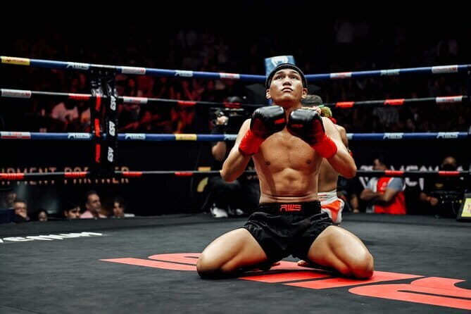 Bangkok's Top Muay Thai Ticket at Rajadamnern Stadium - Rajadamnern Stadium: the kind of Muay Thai night you remember