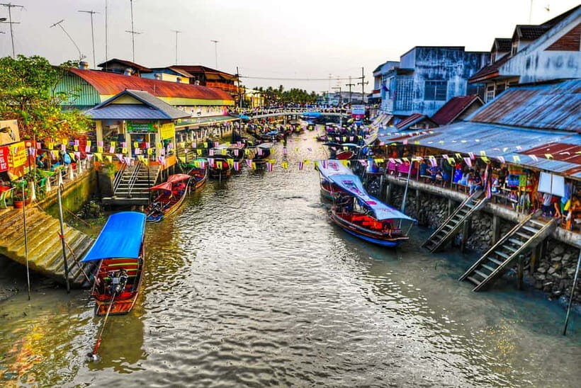 BKK: Damnoen Floating Market, Maeklong Rail & River Bridge - River Kwai Bridge: history you can walk up to