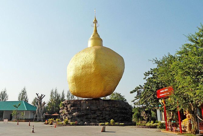 Chachoengsao One Day Trip from Bangkok : Historic Market and Buddhist Temples - Wat Saman Rattanaram’s Giant Pink Ganesha: The Shock of Scale