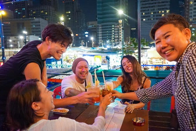 Chinatown Street Food Small Group Tour in Bangkok - Beyond food: photos and shopping without losing the plot