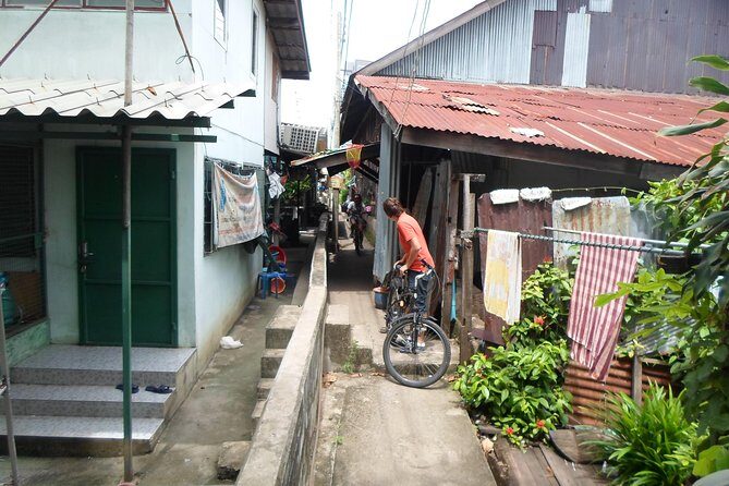 Colors of Bangkok - Where you start: Rama III and the early river momentum