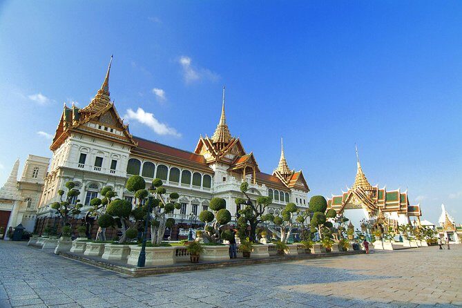 Damnern Saduak Floating Market, Grand Palace, Wat Phra Keo & Wat Pho - Transport, pacing, and what “private tour” means for your day