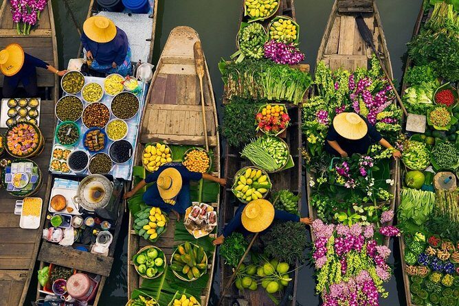 Damnoen Saduak Floating Market with Paddle Boat Ride (ex Bangkok) - Getting out of Bangkok: the point of this day trip