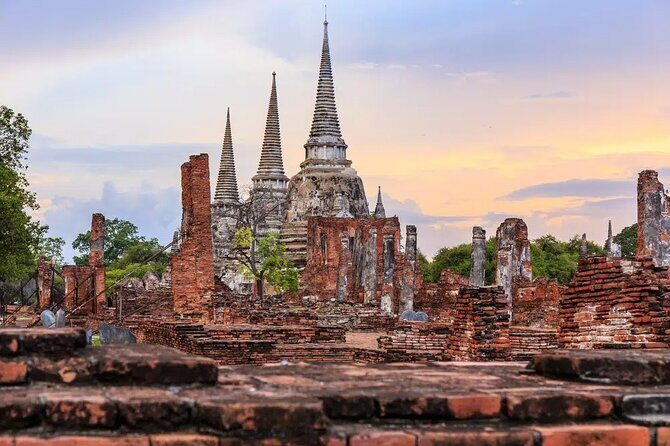 Day Tour of Ayutthaya and Bang Pa In - Wat Mahathat and the Tree Buddha: the main stop to savor