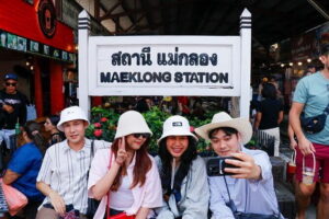 Day Trip to Bangkok Floating Market & Maeklong Railway - Meeting point and timing: how to set yourself up for a better day