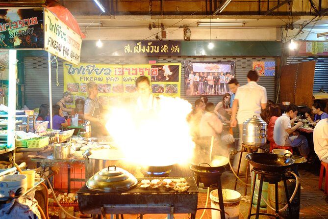 Discover Bangkok at Night 5-Hour Bike Tour with dinner - What makes the guide matter: Sugar’s impact