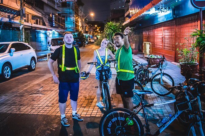Discover Bangkok at Night 5-Hour Bike Tour with dinner - Meeting point, timing, and what you should bring