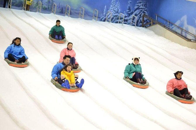 Dream World & Snow Town in Bangkok with Return Transfer & Lunch - What to Pack: Keep One Outfit for Wet Rides