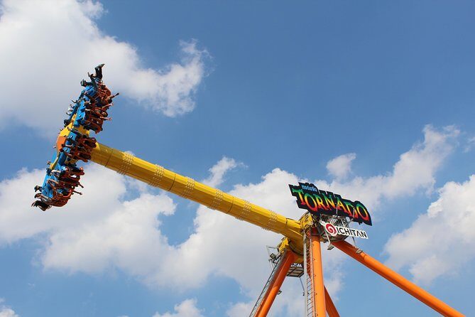 DreamWorld: Thailand’s Ultimate Theme Park - Live shows, stunts, and parades: use them as your timing tool