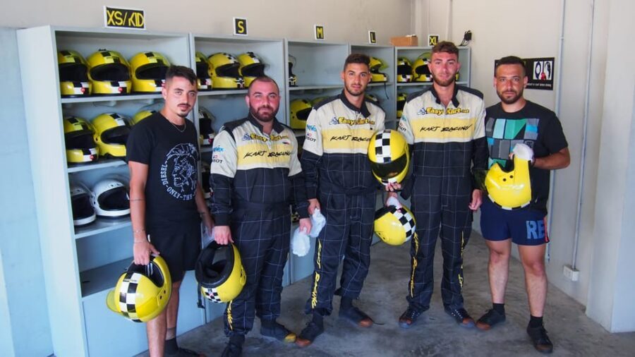EasyKart Bangkok (RCA Plaza) : Go-Kart Racing Experience - Gear Up: Helmet, Suit, Cap, and Locker