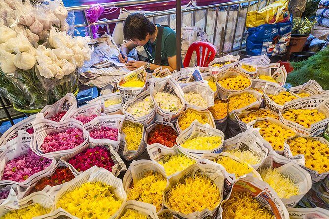 Experience Bangkok at Night with Streetfood Dinner & Foot Massage - FAQ