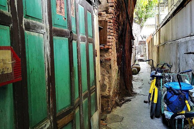 Experience Real Bangkok by Bike - Food, drinks, and snacks: what you actually get on the route