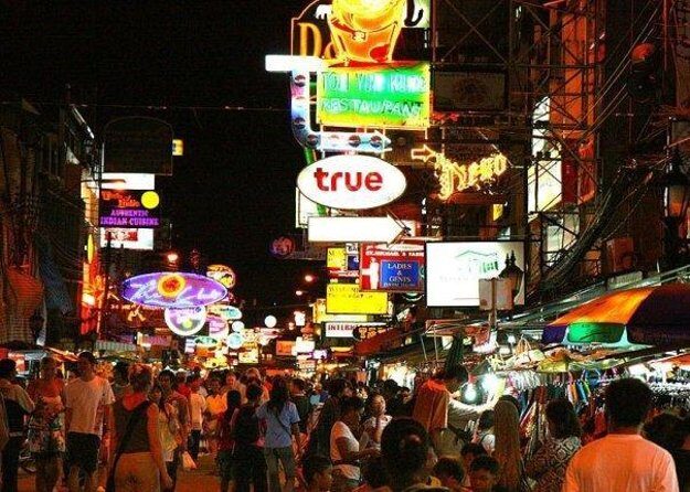 Famous Thai Street Food Tasting Experience! - Key highlights you will feel right away