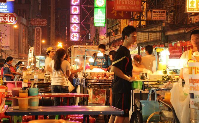 Famous Thai Street Food Tasting Experience! - Bangkok street food, paced like you’d actually want
