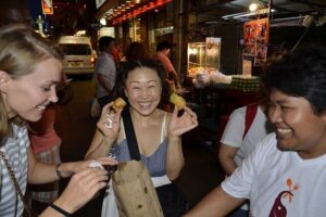 Flavors of Bangkok: Small-Group Chinatown Evening Food Tour - What you’re tasting: Thai-Chinese classics, sweet hits, and savory surprises
