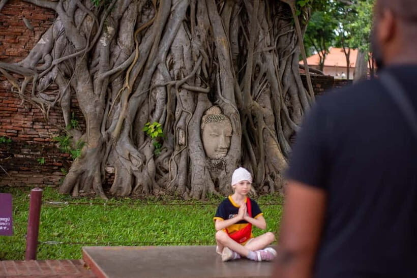 From Bangkok: Affordable Ayutthaya Highlights Tour - Lunch at a Local Thai Restaurant: Authentic Food Breaks, But You Pay