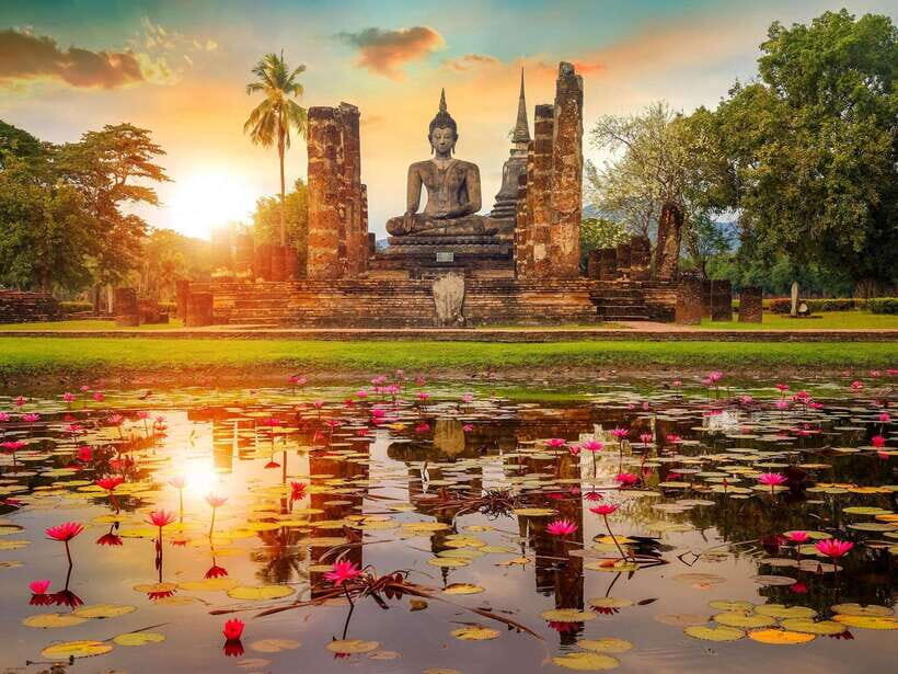 From Bangkok: Ayutthaya Historical Park Guided Day Trip - Wat Phra Sri Sanphet: the capital’s sacred center