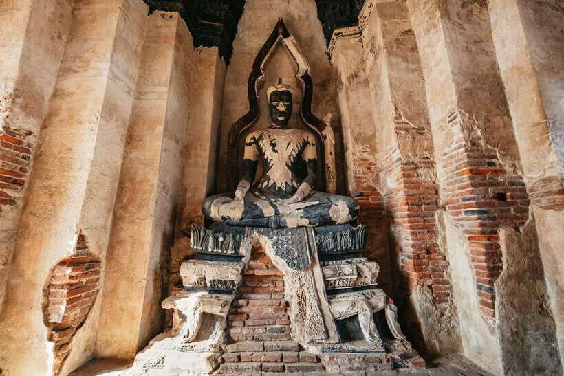 From Bangkok: Ayutthaya Temples Guided Tour with Lunch - Wat Phra Sri Sanphet: the royal complex that actually explains the city