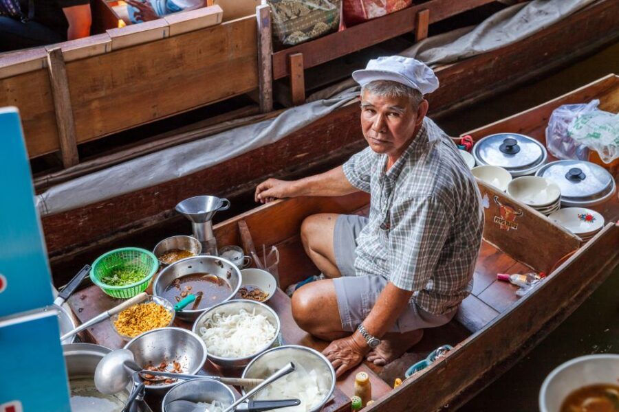 From Bangkok: Damnoen Saduak Floating Market Guided Tour - What the guide actually adds to the day