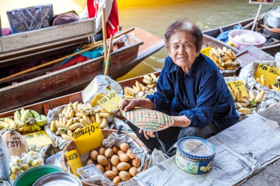 From Bangkok: Damnoen Saduak Floating Market Guided Tour - Practical tips so the day feels easier