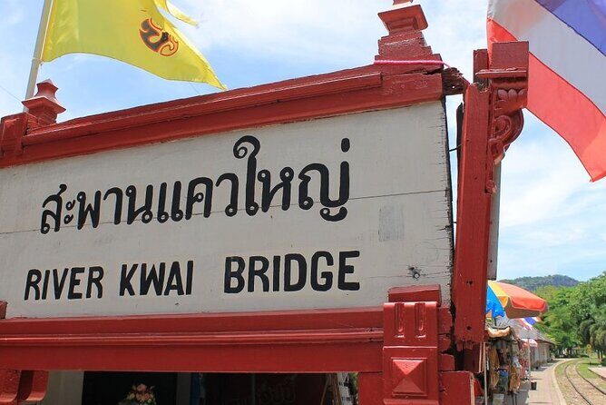 From Bangkok: Historical Day Tour to River Kwai - Lunch at the disembarkation station: good fuel, not a rushed snack