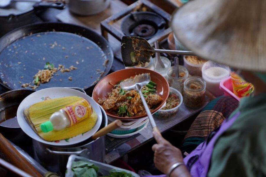 From Bangkok : Meklong Railway Market By Bus - Should you book this Bangkok-to-Maeklong-and-Damnoensaduak tour?