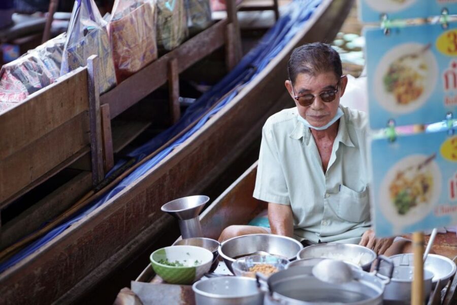From Bangkok : Meklong Railway Market By Bus - The guide and comfort factor: great support, but watch the pace
