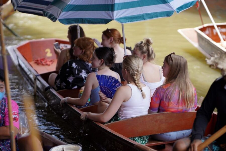 From Bangkok : Meklong Railway Market By Bus - Who should book this tour (and who should skip it)?